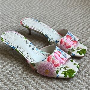 Vince Camuto White and Green Floral Kitten Heels